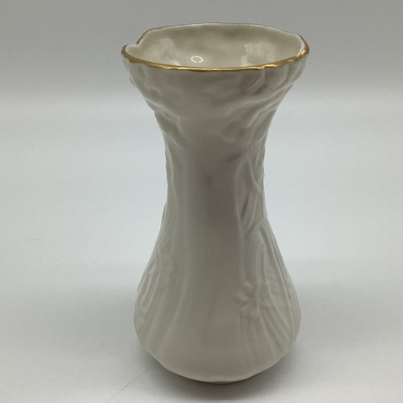 Belleek Trio of Small Vases, Made in Ireland - Picture 8 of 12